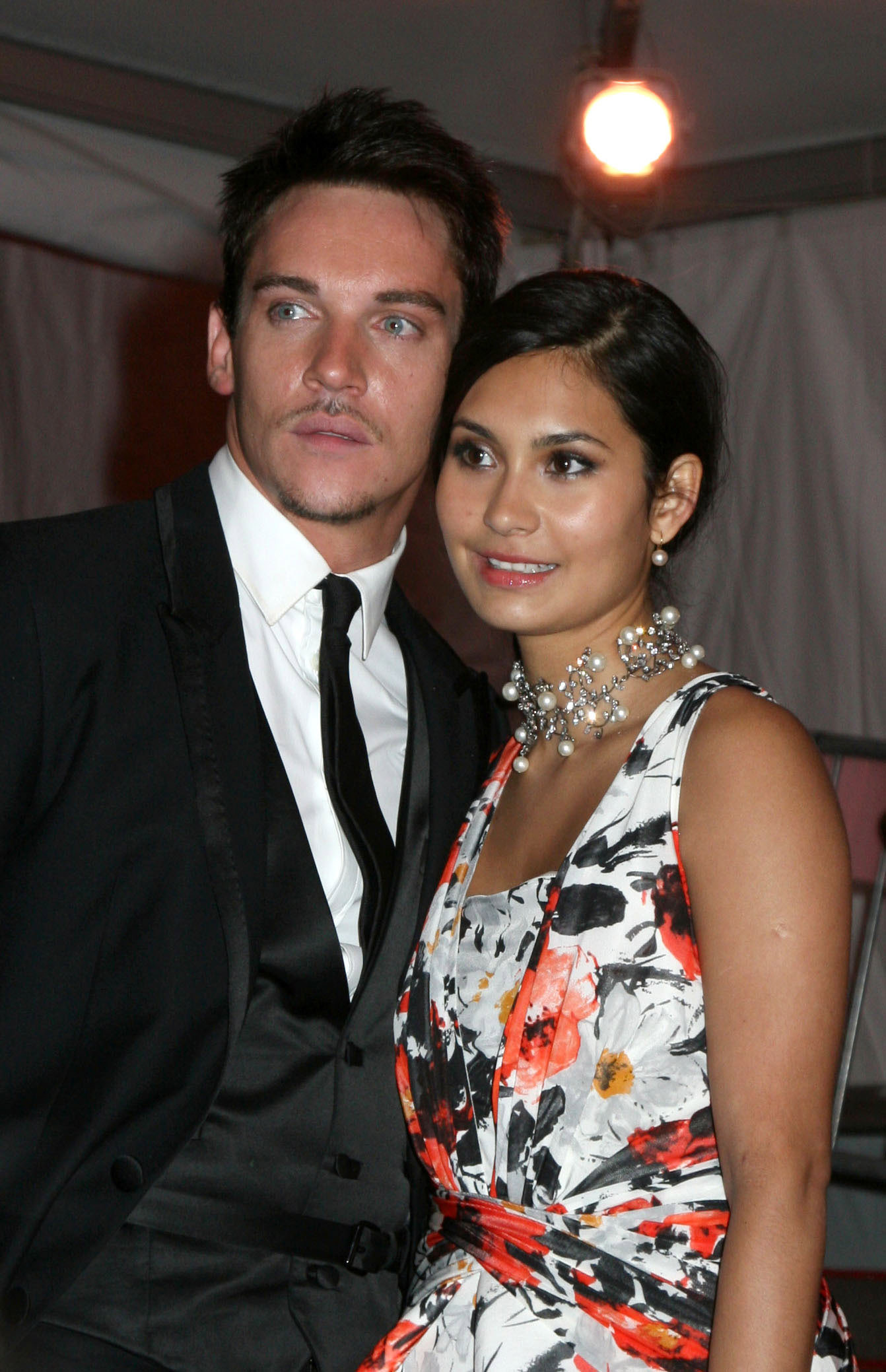 Jonathan Rhys-Meyers photo #497250